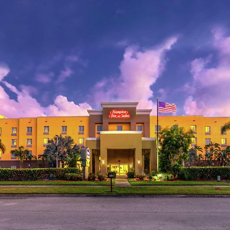 Hampton Inn & Suites - פורט פירס מראה חיצוני תמונה