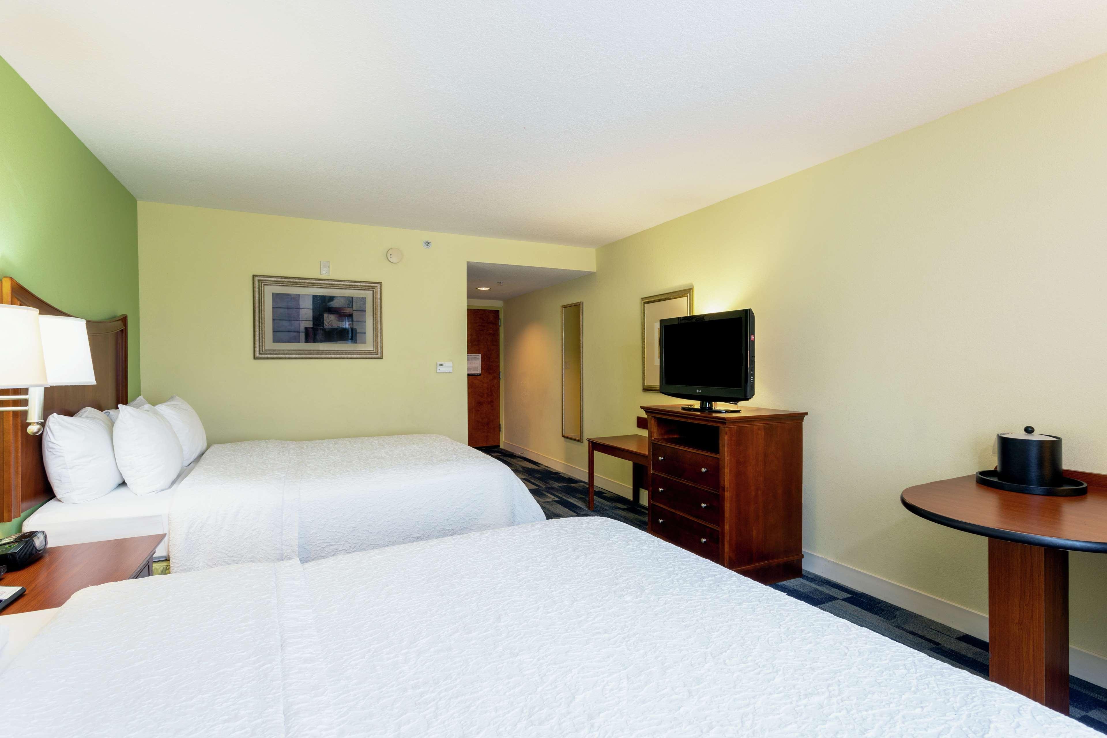 Hampton Inn & Suites - פורט פירס מראה חיצוני תמונה